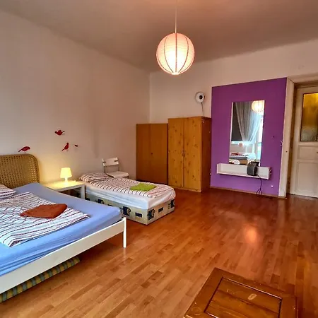 Palmovka Apartman *