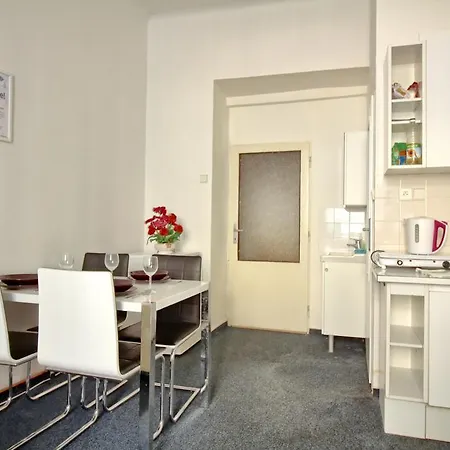 Palmovka Apartment Prague