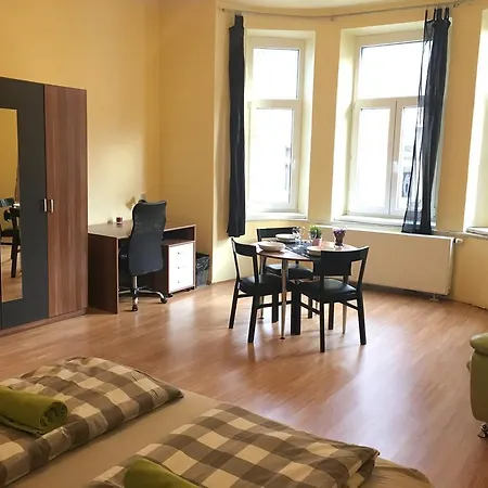 Palmovka Apartment *